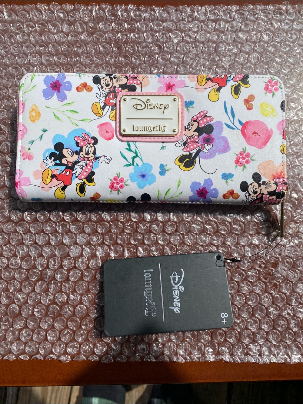 NWT Hard Tag Loungefly White Floral Disney Minnie & Mickey Zip Wallet